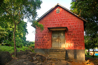 Schoolhouse Kent Beach, SL