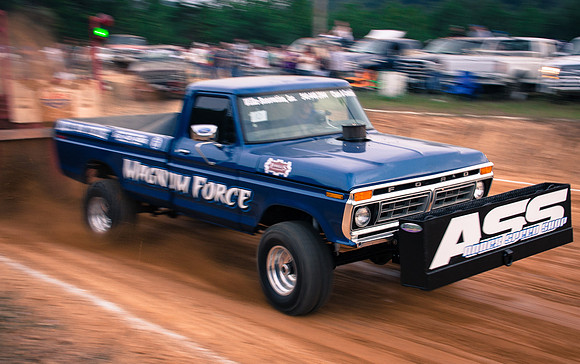 Truck & Tractor Pull