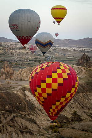 Balloons Over the Hills