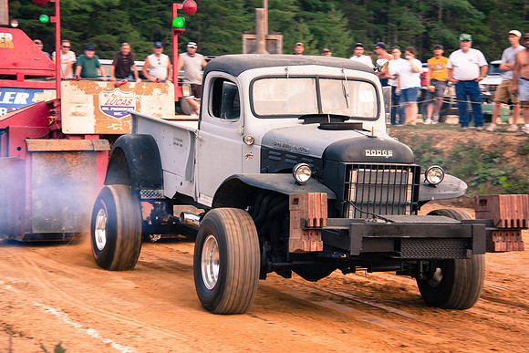 Truck & Tractor Pull