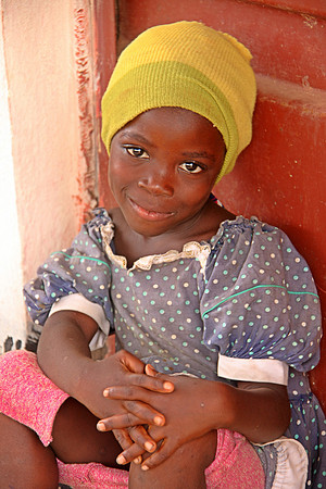 Yellow hat, Songo, SL